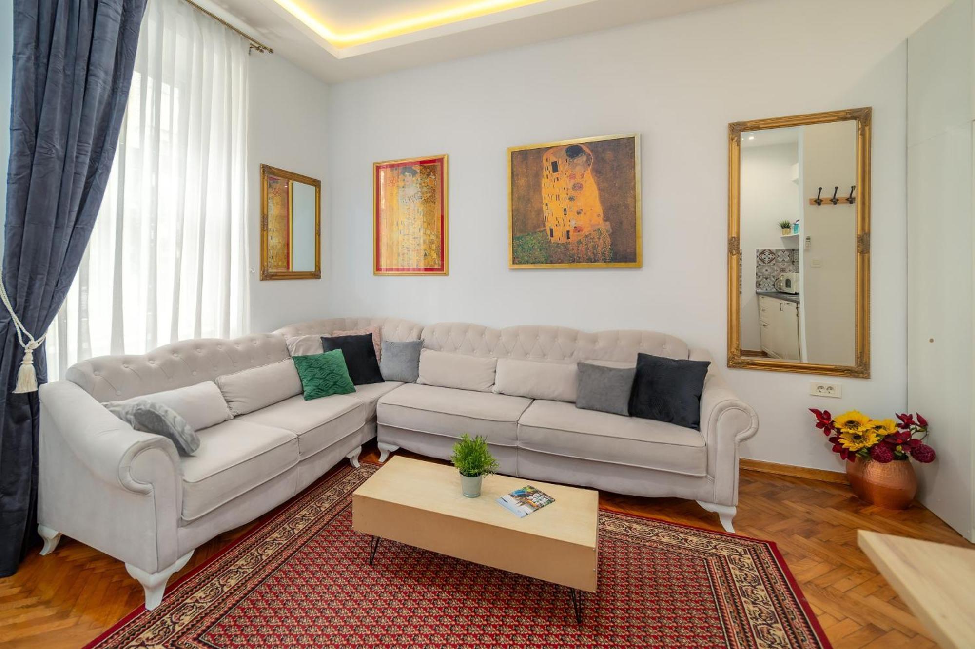Aurelia Antik Apartments & Rooms, Zagreb City Center Екстериор снимка