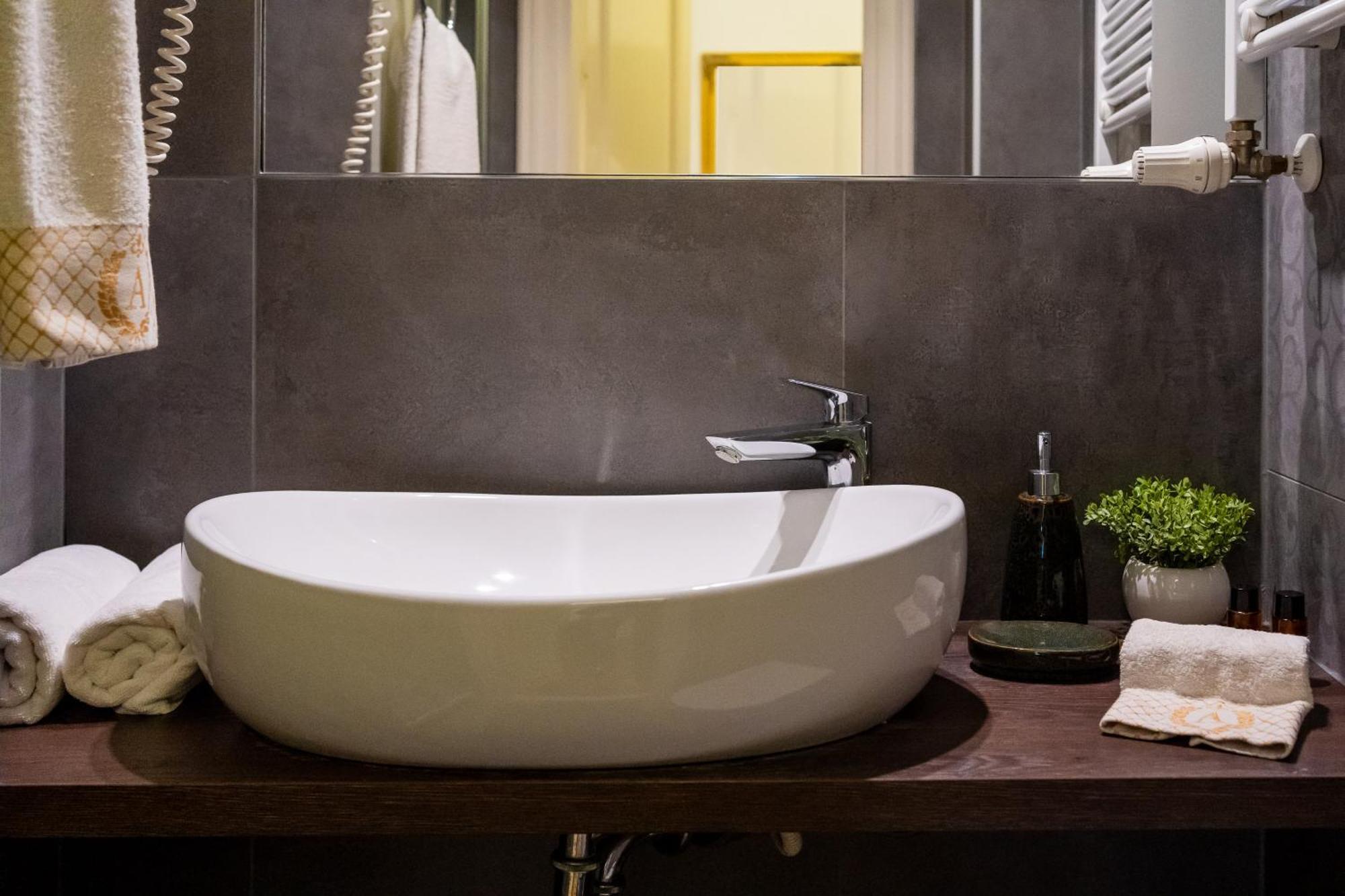 Aurelia Antik Apartments & Rooms, Zagreb City Center Стая снимка