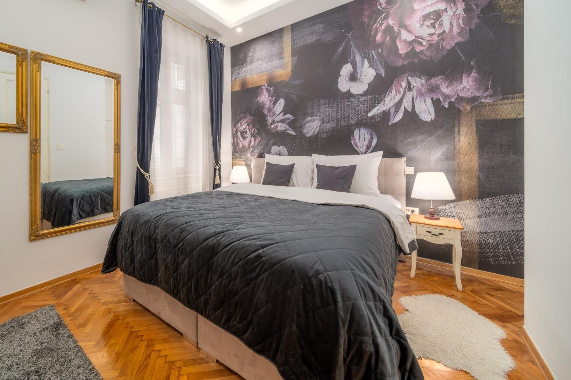 Aurelia Antik Apartments & Rooms, Zagreb City Center Екстериор снимка